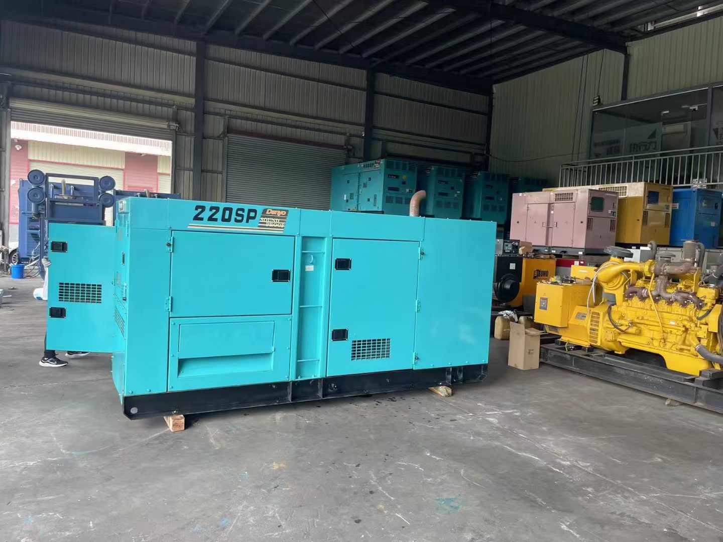 白城800kW 柴油发电机的输出电流波动范围是多少？