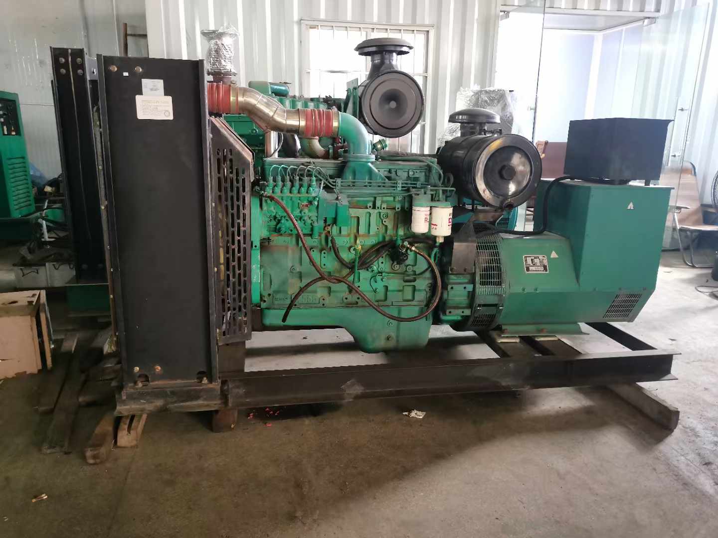 白城发电机租赁如何确定电缆的承载电流是否在安全范围内？