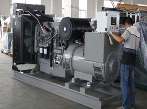 白城柴油发电机组和储能设备配合使用的案例