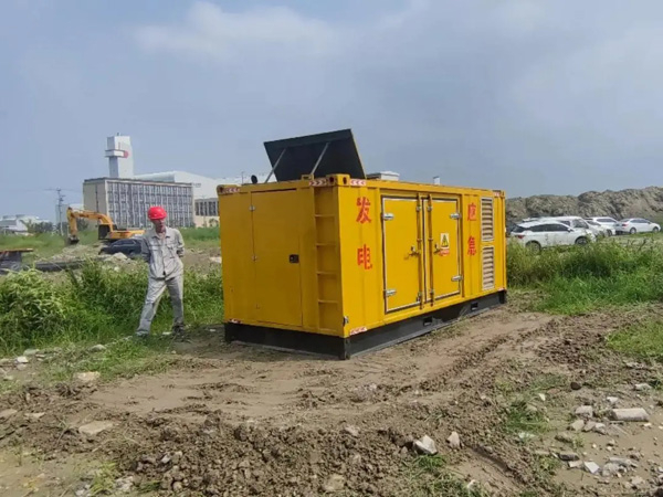 白城200KW柴油发电机机组每小时的油耗量受哪些因素影响？