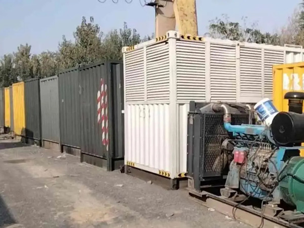 白城200KW柴油发电机机组每小时油耗是多少？